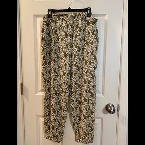 Maternity pants